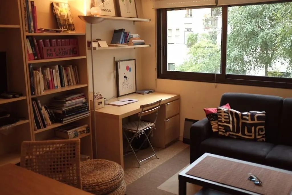 Studio Tres Calme Montparnasse Paris
